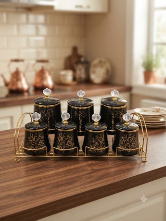 7-li keramika ədviyyat qabı dəsti – qara-qızılı 7-li keramika ədviyyat qabı dəsti – qara-qızılı